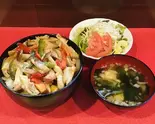 チキンケバブ野菜丼定食 Chicken Kebab ＆ Vegetables Rice Bowl Set Meal（キッチン ローズ）