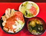 チキンケバブサラダ丼定食 Chicken kebab salad bowl set meal Halal（キッチン ローズ）