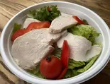 蒸し鶏サラダ  Chicken Fresh Salad（エスニック専門店 Asian Cafe ＆ Diner Vivid Ajia）
