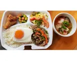 ガパオライス ＆トムヤムクン(ランチBOX) GapaoRice ＆Tomyumgoon(Lunch Box)（エスニック専門店 Asian Cafe ＆ Diner Vivid Ajia）