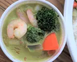 タイ風グリーンカレー(ランチBOX)  Thai Green Curry With Rice ＆ Appetizer (Lunch BOX)（エスニック専門店 Asian Cafe ＆ Diner Vivid Ajia）