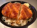ソースチキンカツ丼(Darts&Bar D-WALT'S)