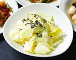 塩キャベツ Salted Cabbage（慶太郎餃子酒場 高田馬場店）