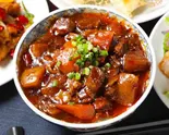 牛バラ丼 Beef Rib Rice Bowl（慶太郎餃子酒場 高田馬場店）