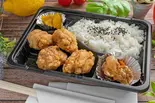 からあげ弁当(醤油)(揚げ物屋mogmog)