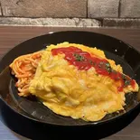 オムナポ（【昔ながらのオムライスとナポリタン】隠れ家洋食の店ぴかぴかぶー）
