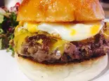エッグ・チーズバーガー(パティ1枚) Egg Cheese Burger（ゴリゴリバーガー三軒茶屋店）