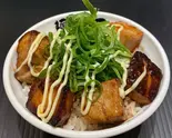 炙りミニゴロチャーシュー丼 grilled cut pork rice(麺屋こころ 所沢プロペ通り店)