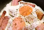 ベーコンエッグ（〜おつまみとご飯〜 なごみ亭）