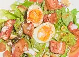 ベーコンと玉子のシーザーサラダ（〜おつまみとご飯〜 なごみ亭）