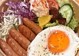 ソーセージプレート（〜おつまみとご飯〜 なごみ亭）