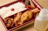 ヘルシーむね唐揚げ弁当(5個入り)(神楽坂から揚げ 斉唐)