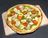 若鶏とモッツァレラチーズのピザ（アルバール淡路店）