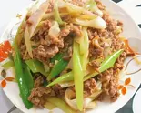 ラム肉とねぎ炒め (葱爆羊肉)（楊福記 中華厨房）
