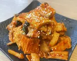 自家制キムチと牛板筋和え（楊福記 中華厨房）