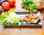 せせりガーリック焼 Grilled Chicken Neck Meat with Garlic（大衆酒場あーる＆あーる）