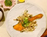 【絶品】鮭ときのこのバター焼き【unique article】salmon and mushroomsauteed in butter(出汁とろろ丼本舗〜ねばとろ次郎丸〜大正店)