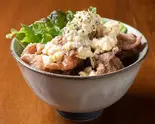 タルタル唐揚げ丼（唐揚げと餃子の おきどき Karaage Gyouza OKIDOKI）