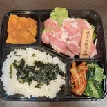 厳選国產鶏·鶏もも弁当(牛犇焼肉)
