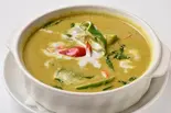【スペシャルカレー】海老とアボカドのグリーンカレー(ご飯付き) แกงเขียวอะโว(スマイルタイランド千歳烏山店)