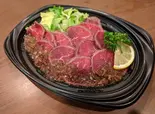 牛肉のタタキ Pressed Beef（チャーチル）