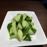 きゅうりたたき(梅or塩味) Lightly Bashed Cucumber (Plum or Salt)（炭火ホルモン焼肉 金丸）