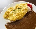 オムカレー Omelette Curry(肉食系カレー カレーの虎)