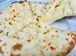 [Very popular] Garlic Cheese Naan Garlic Cheese Naan（インドケバブTHAI＆KORIAN FOODS(ASIANTASTE)）