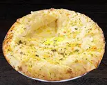 とろ〜りチーズガーリックナン Cheese Garlic Naan（インド料理 スワガット）