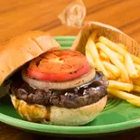 ビーフ100% HIBACHI グリルバーガー 100% Beef HIBACHI Grilled Burger（hale'aina HOA Shibuya）