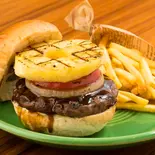 ビーフ100% HIBACHI グリルバーガー wパイナップル 100% Beef HIBACHI Grilled Burger with Pineapple（hale'aina HOA Shibuya）