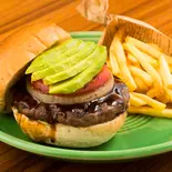 ビーフ100% HIBACHI グリルバーガー wアボカド 100% Beef HIBACHI Grilled Burger with Avocado（hale'aina HOA Shibuya）