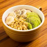 アサイーボウルプレーン(キウイ・バナナ) Plain Acai Bowl (Kiwi, Banana)（hale'aina HOA Shibuya）