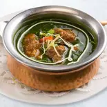 ほうれん草と羊肉のカレー Sag Mutton Curry（サムラートキッチン）