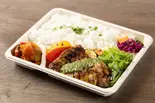 チキン弁当（[Vegan Friendly] absinthe org. Salad ＆ Grill アブサンオーグ サラダ＆グリル）