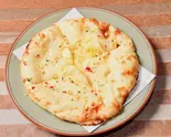 ガーリックチーズナン Garlic ＆ Cheese Naan（ロード・ブッダ鶴見店）