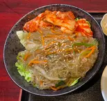 チャプチェ丼 Japchae Rice Bowl（韓ビビンバ石焼家）