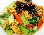 豚肉とクラゲ、玉子の炒め（中華料理 味遊）