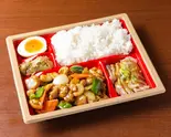 鶏肉カシューナッツ炒め弁当（中華料理 味遊）