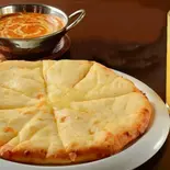 【人気】チーズナンセットCheeseNanSet(Curry Cheesenan)(ネパール餃子酒場 そるてぃ)