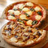 マルゲリータ / マヨコーン（CRAZY PIZZA TORANOMON）