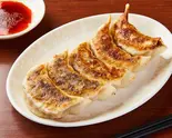 自家製焼き餃子 Homemade Pan-Fried Gyoza Dumplings（嘉楽料理館）