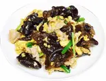 木クラゲと豚肉と玉子炒め（嘉楽料理館）