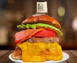ダブルワールドバーガー+アボカド・ベーコン・チーズ WorldBurger+avocado bacon cheese+（World Burger 池袋西口本店）