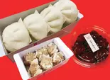 【おすすめ】新橋セット(黒豚饅4ヶ+焼売1箱+肉団子1P) 240円お得！（SHIMBASHI 15○ SL広場前店）