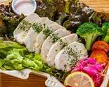 低温調理鶏むね肉のサラダ【LCS】（【もっちり玄米と低脂質チキン】とりげん食堂 東山町1丁目店）