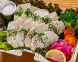 【肉1.5倍】低温調理鶏むね肉のサラダ【1.5LCS】（【もっちり玄米と低脂質チキン】とりげん食堂 東山町1丁目店）