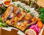 【肉1.5倍】相盛りチキンのサラダ【1.5ACS】（【もっちり玄米と低脂質チキン】とりげん食堂 東山町1丁目店）