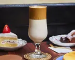 ダルゴナコーヒー Dalgona Coffee（王様とストロベリー）