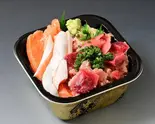 彩り豊かな海鮮とのハーモニー***南まぐろの中トロのねぎとろとサーモン丼***（【大トロ/中トロの鮪(まぐろ)専門】bento ya Donmaru/丼丸 sushi bento vendor/tuna expert/Donmaru）